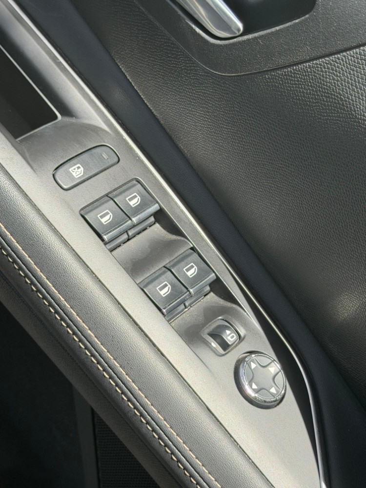 Peugeot 3008 GT PACK HDI TIPTRONIC — foto 9